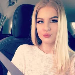 Meet your Posher, Deborah